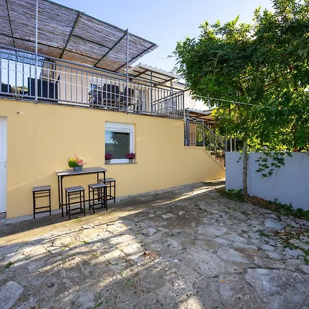 דירה 1 Bedroom In