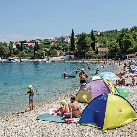 1 Bedroom In * Nečujam